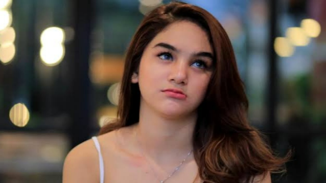 Profil Lengkap Hana Hanifah